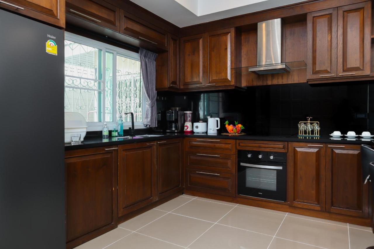 Villa Cityhouse-oscar,pool 4bedrooms-jacuzzi-walking Street 10min *